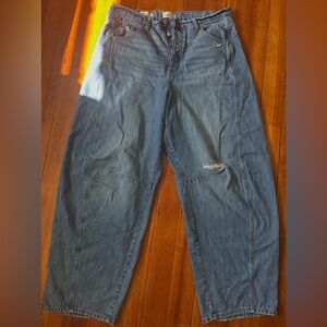 Universal Thread Relaxed Blue Women's Jeans